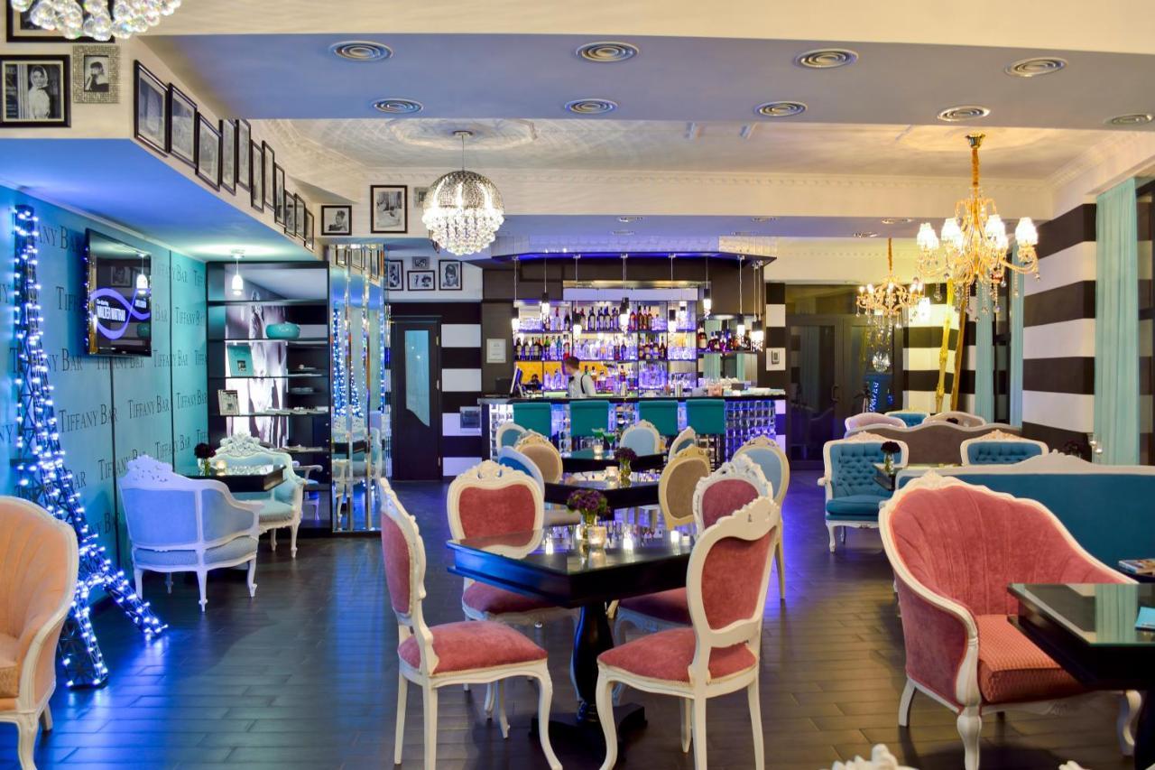 โรงแรมริเวอร์ ไซด์ ทบิลิซี Tbilisi ภายนอก รูปภาพ The interior of the restaurant